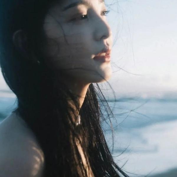 闪婚后我发现老公另有其人